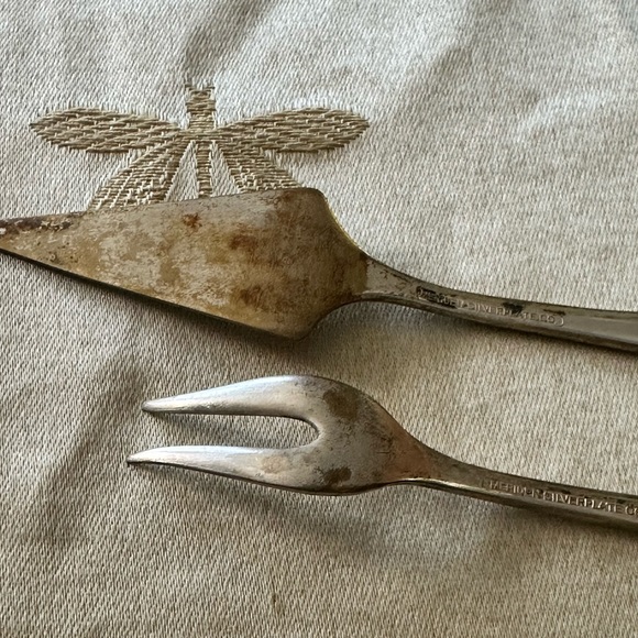 Vintage Meriden Silverplate Co. First Lady 2 Piece Pickle Fork & Cheese Spreader - Picture 5 of 8